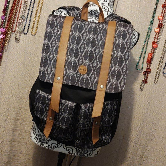 Roxy Handbags - Roxy Black Canvas Messenger Backpack